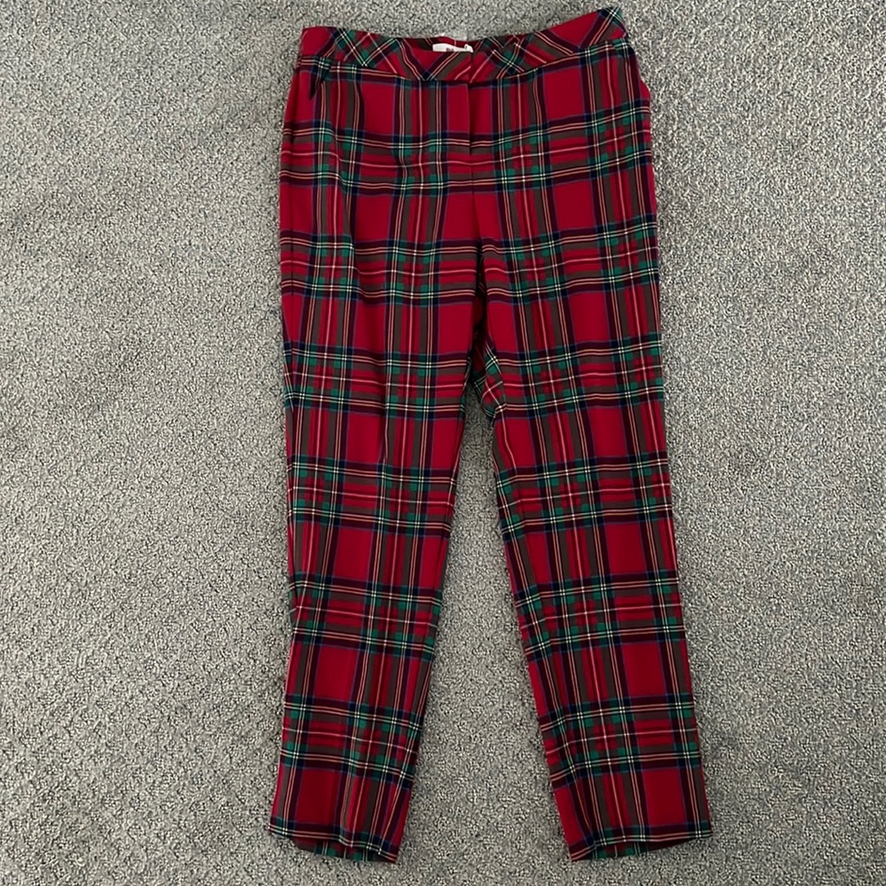 NWT Christmas plaid women’s cropped pants